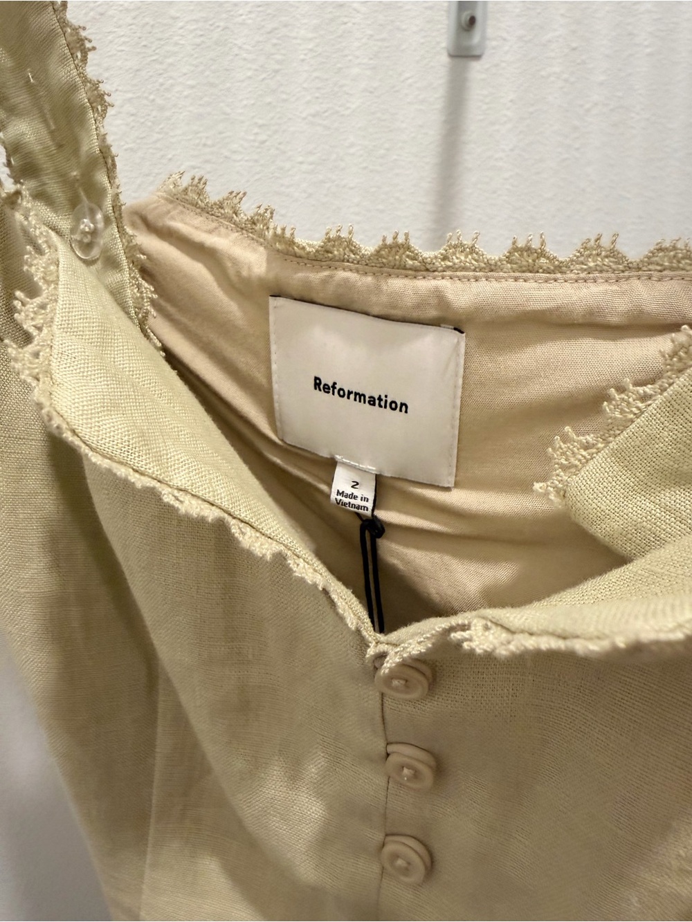 Reformation Pistachio Linen Button-Front Top - Picture 2 of 8